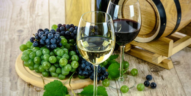 红葡萄酒和白葡萄酒哪个好？哪个更适合你？