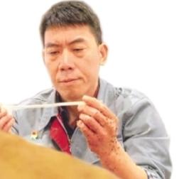 习酒首席酿造师、高级工程师李中泰 九蒸八酵七取酒，老祖宗定下的时间契约