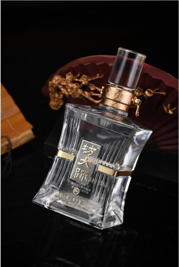 打破白酒溢价困局，“坊大师”以“价值回归”战略撬动红海市场