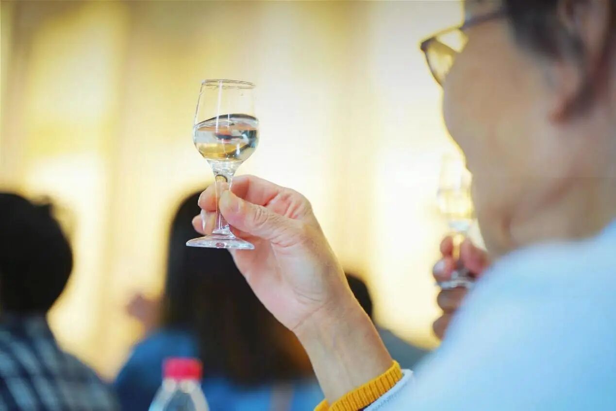 从茅台到汾酒再到劲酒，中国酒业能有什么未来？